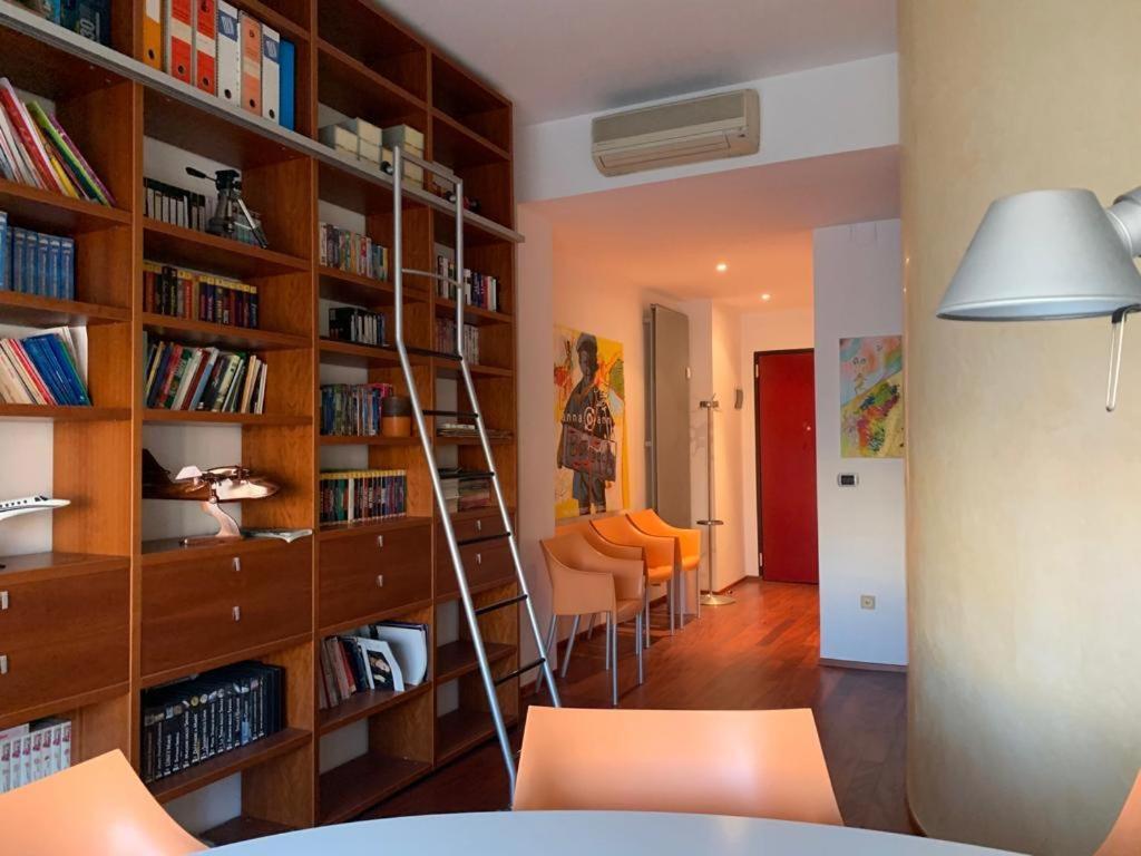 Corso Umberto Venue Apartment เปสการา ภายนอก รูปภาพ